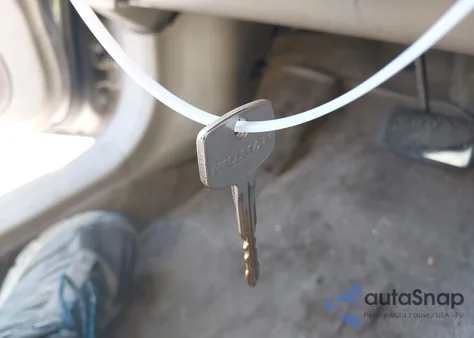 2002 Toyota Corolla Le from USA, damaged, VIN 2T1BR12EX2C572294